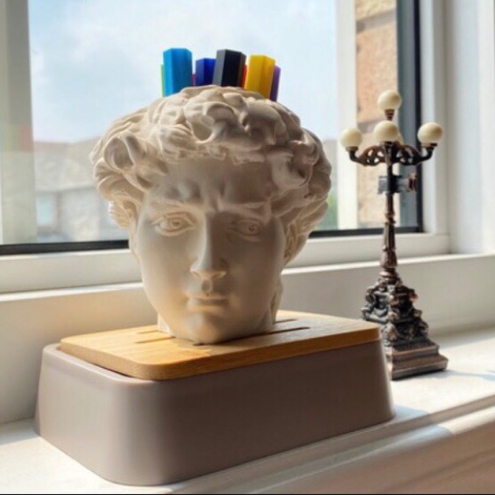 Statue of David pot